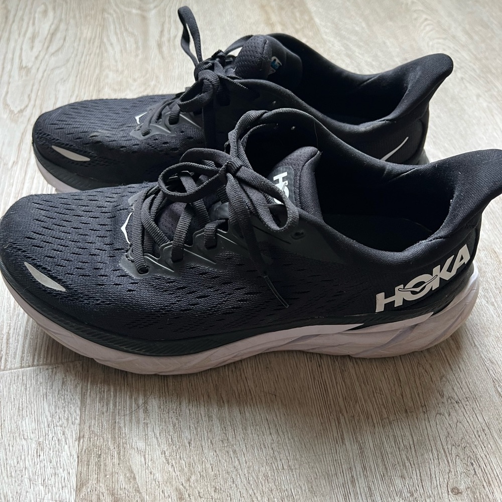 Size 8 - Hoka One One Clifton 8 Black White